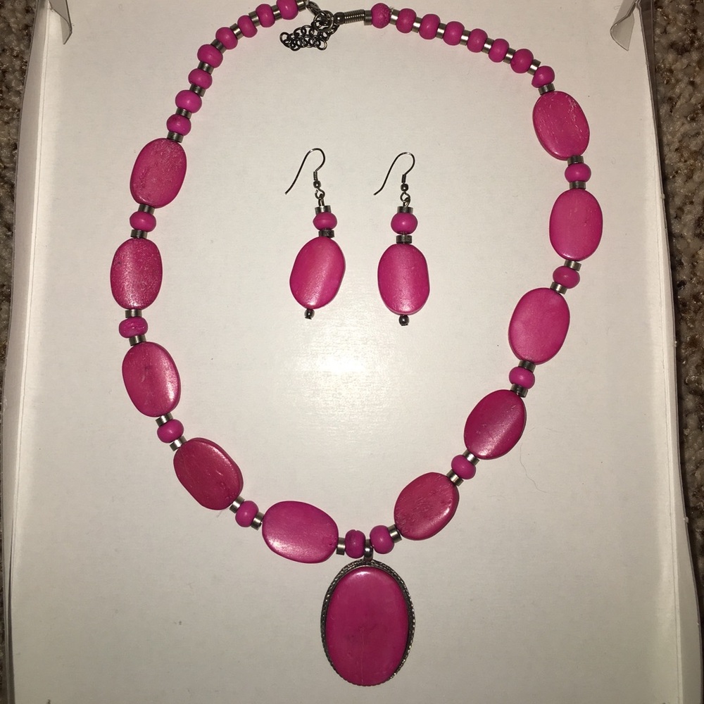Pink stone necklace and earrings